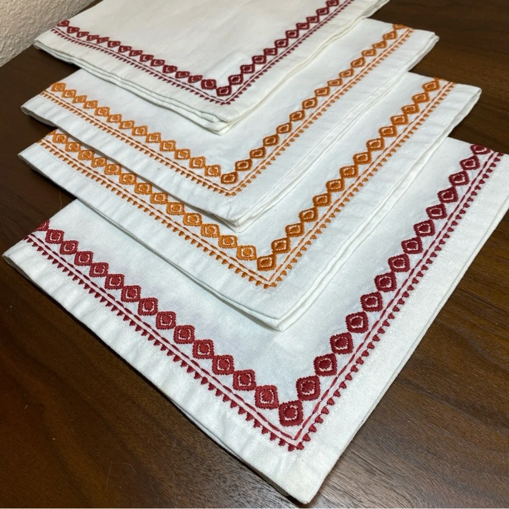 Vintage Pottery Barn (4) Linen Cotton‎ Napkins White Embroidered Border 18x18